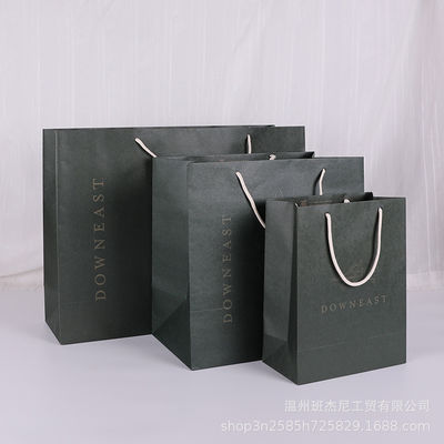 Λούξυ ρούχα λιανική πώληση δώρο ψώνια μαύρα κοσμήματα χαρτοσακούλα με προσαρμοσμένο χρώμα