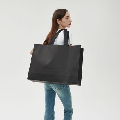 Λούξυ ρούχα λιανική πώληση δώρο ψώνια μαύρα κοσμήματα χαρτοσακούλα με προσαρμοσμένο χρώμα