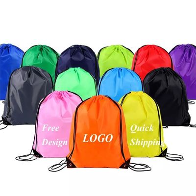Προσαρμοσμένο μεσαίου μεγέθους Polyester Nylon Drawstring σακίδιο για την εκτύπωση μελετητή μετάξι