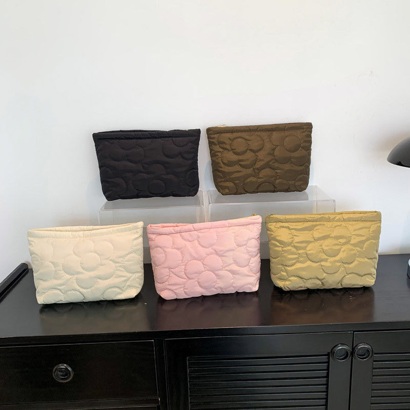 Αδιάβροχη τσάντα αποθήκευσης μακιγιάζ Puffer Quilted Nylon Cosmetic Bag για ταξιδιωτικά είδη τουαλέτας