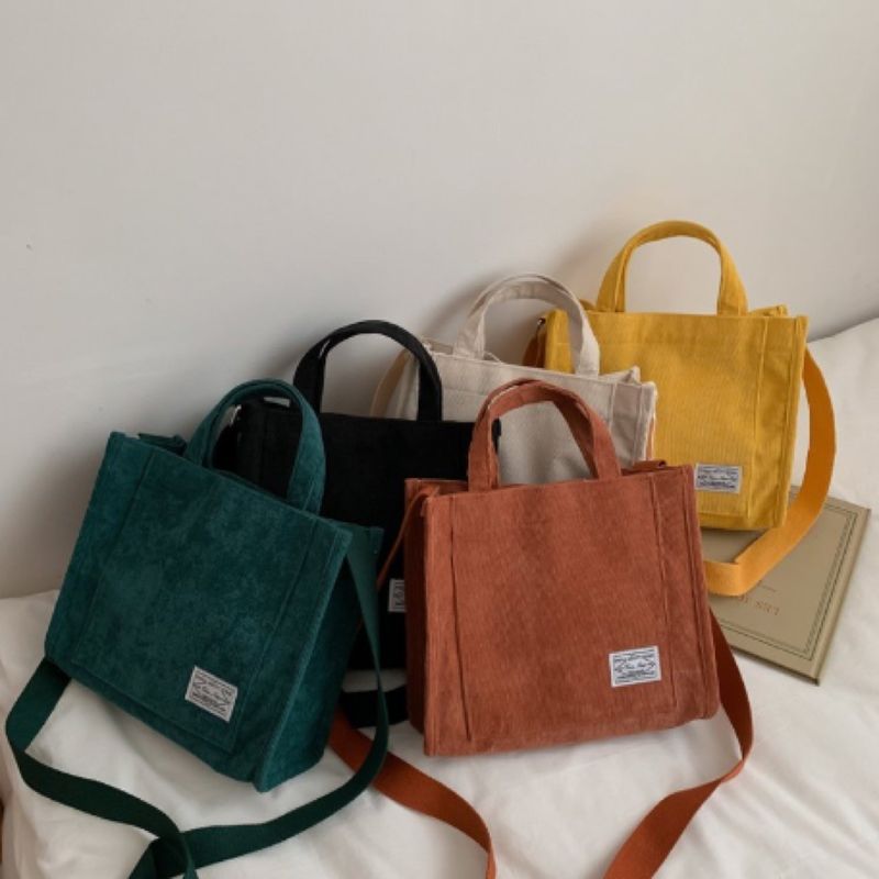 Μοντέλα Crossbody Corduroy Tote Bag με ρυθμιζόμενο λουρί με προσαρμοσμένο λογότυπο